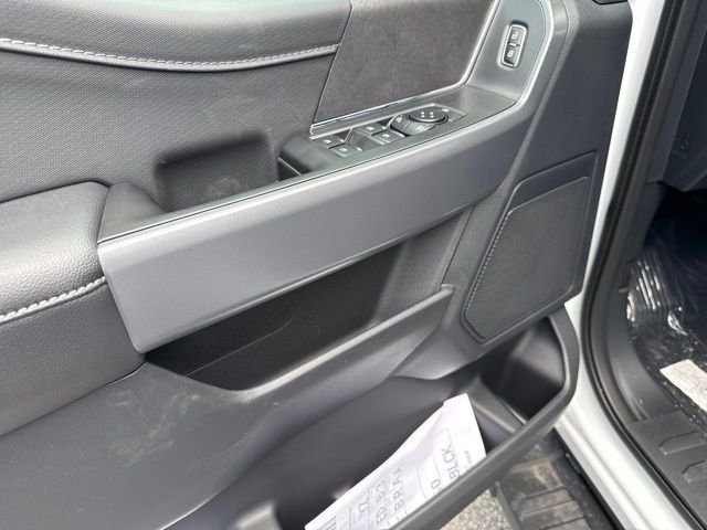 New 2026 Oxford White Ford XLT image 19
