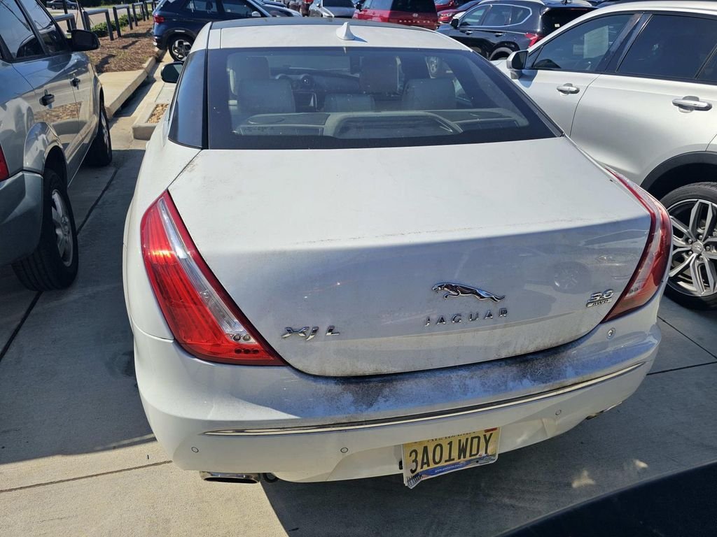 Used 2013 White Jaguar XJL Portfolio image 14