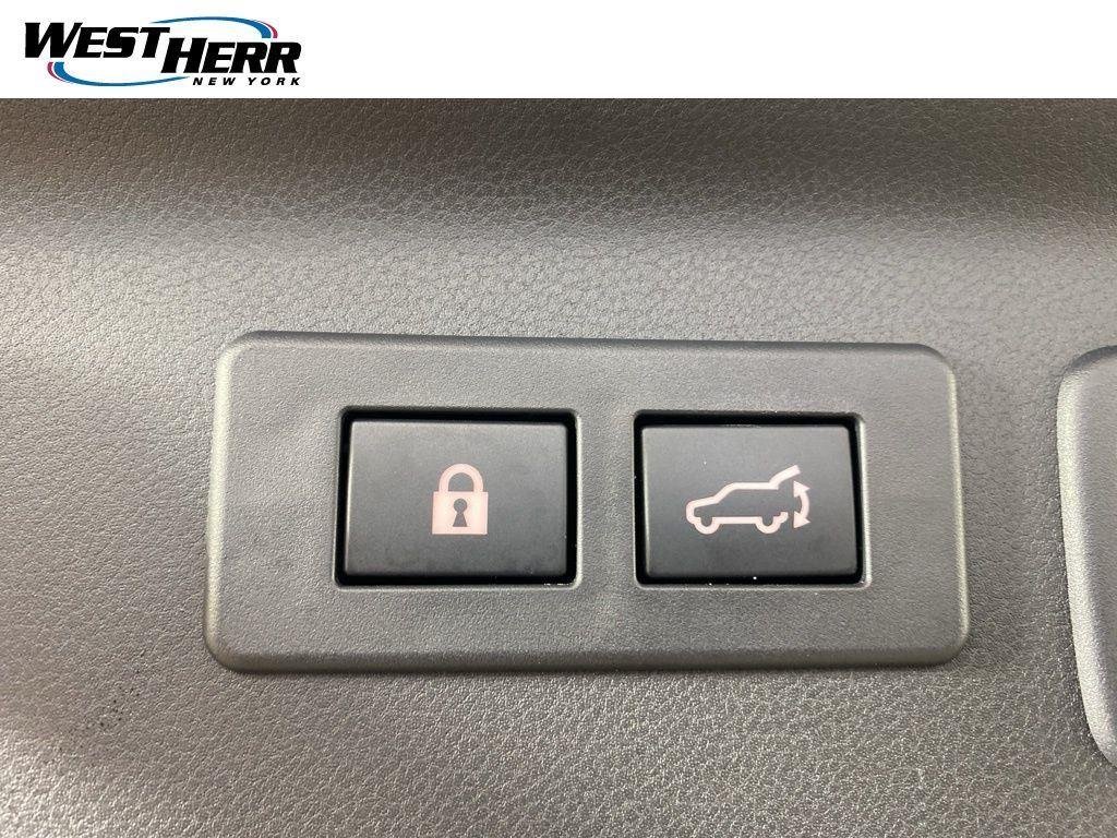 Used 2025 Magnetite Gray Metallic Subaru Premium image 18