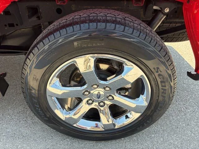 Used 2023 Red Ford XLT image 17