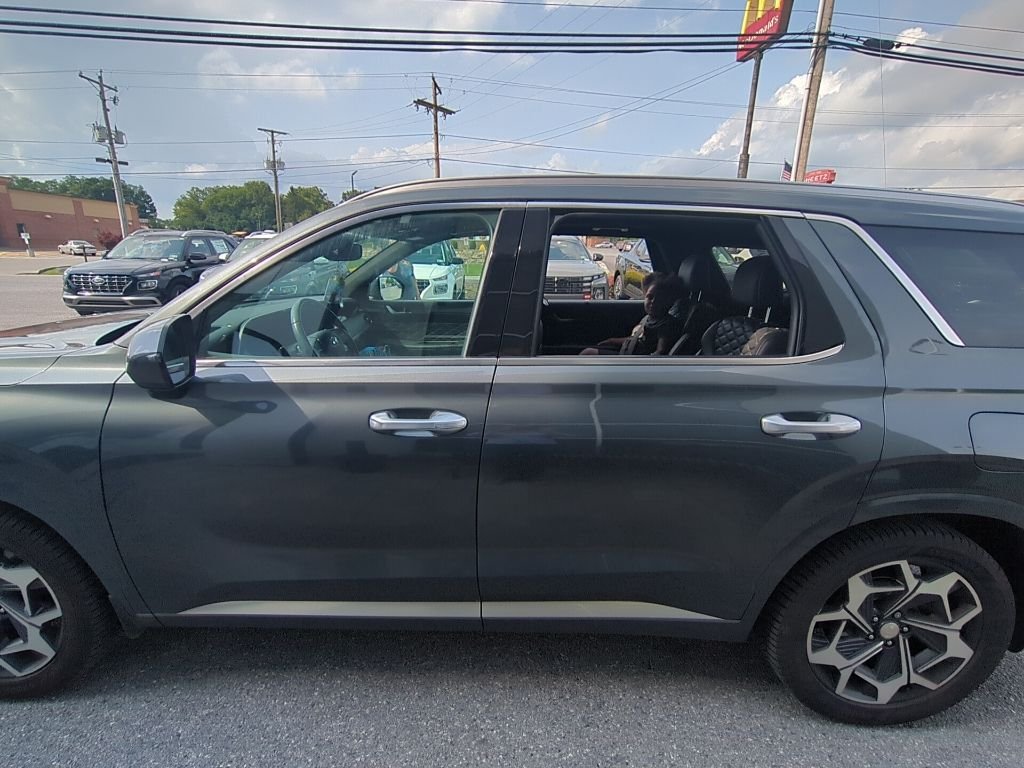 Used 2022 Gray Hyundai Calligraphy image 4
