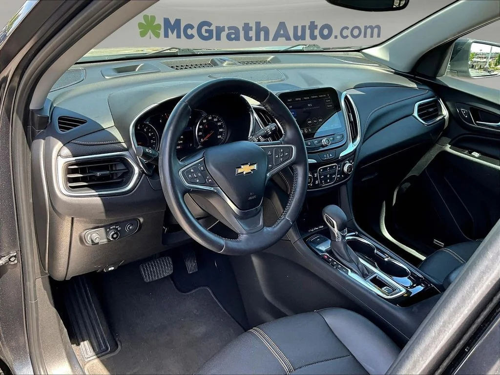 Used 2022 Gray Chevrolet Premier image 19