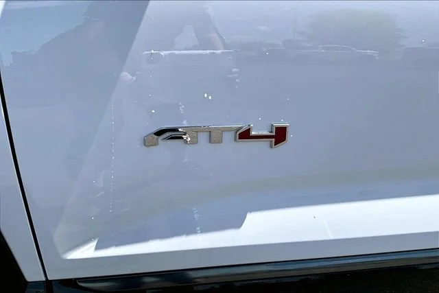2026 GMC Terrain AT4 - Photo 9