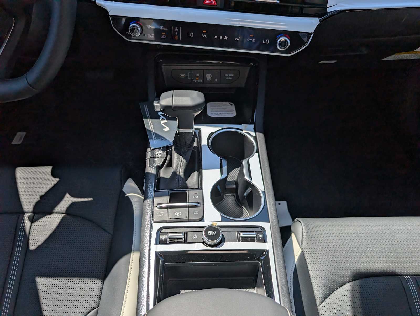 New 2026 Snow White Pearl Kia GT-Line image 13