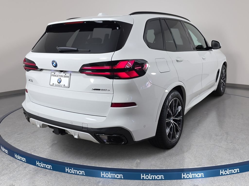New 2026 Alpine White BMW xDrive50e image 5