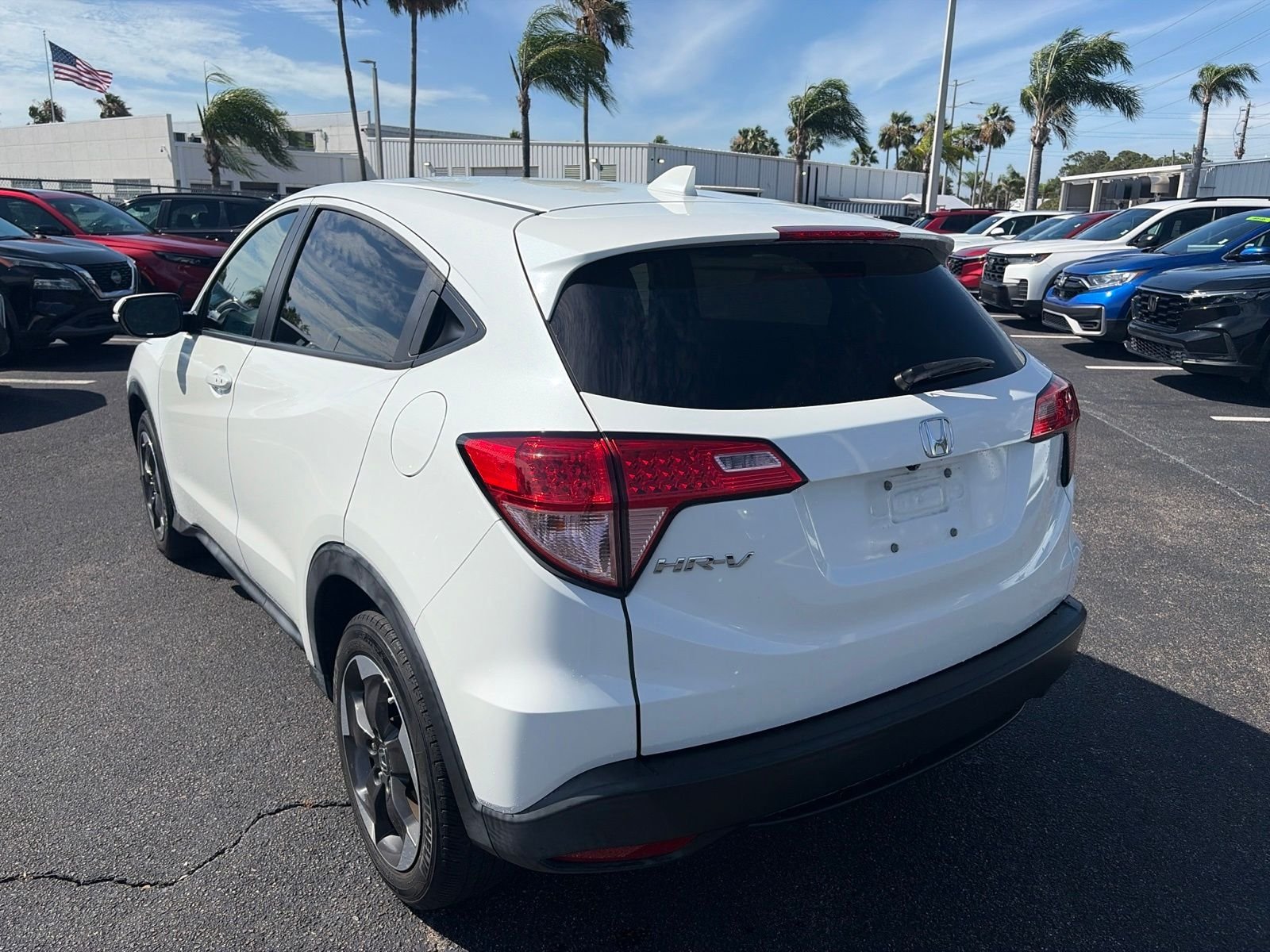 Used 2018 White Honda EX image 5