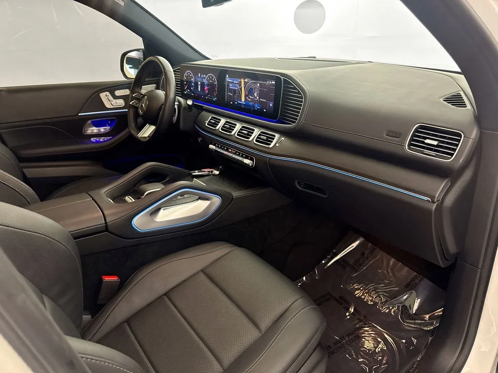 Used 2025 White Mercedes-Benz GLS 450 image 29