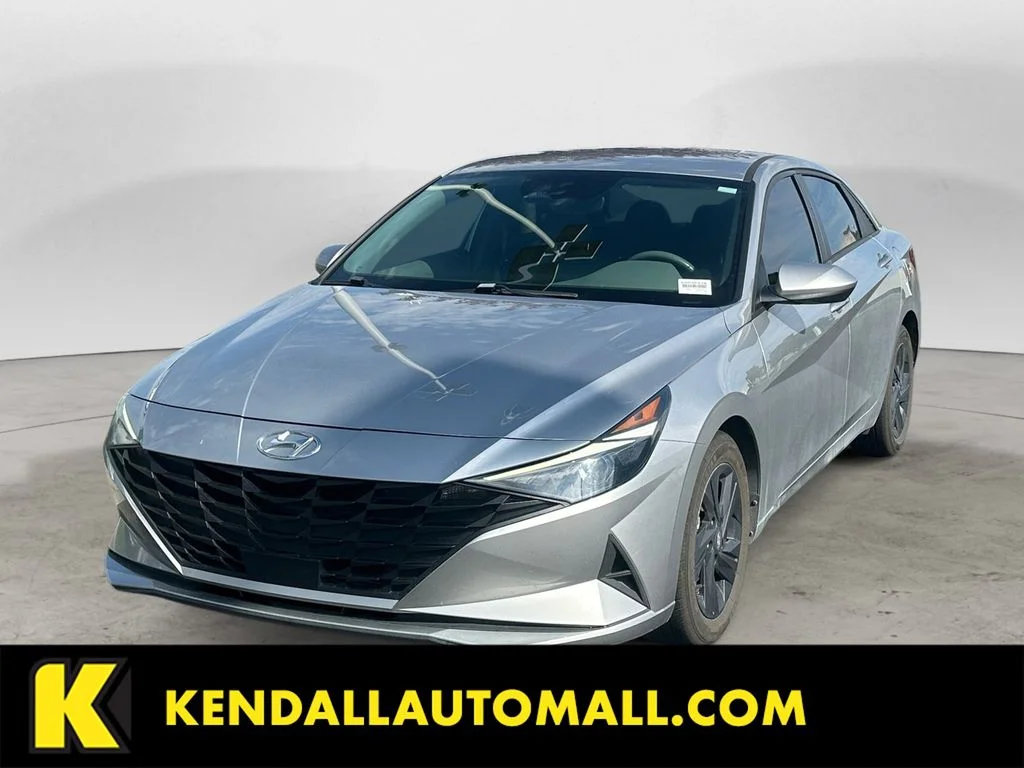 Used 2021 Silver Hyundai SEL image 1