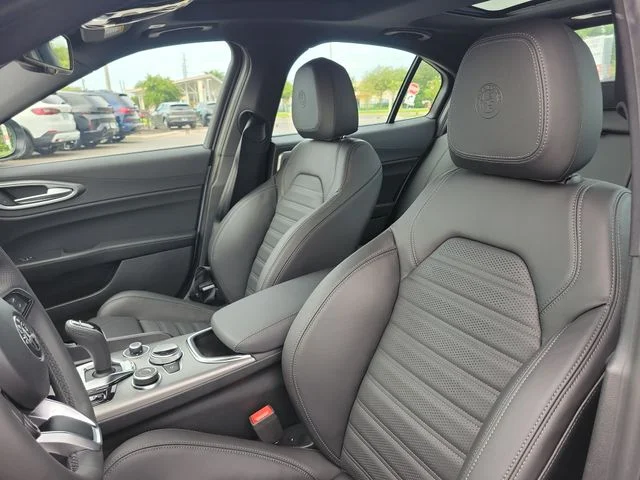 New 2026 Gray Alfa Romeo Base image 21