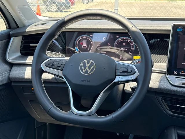 New 2026 Pure White Volkswagen 2.0T S image 29