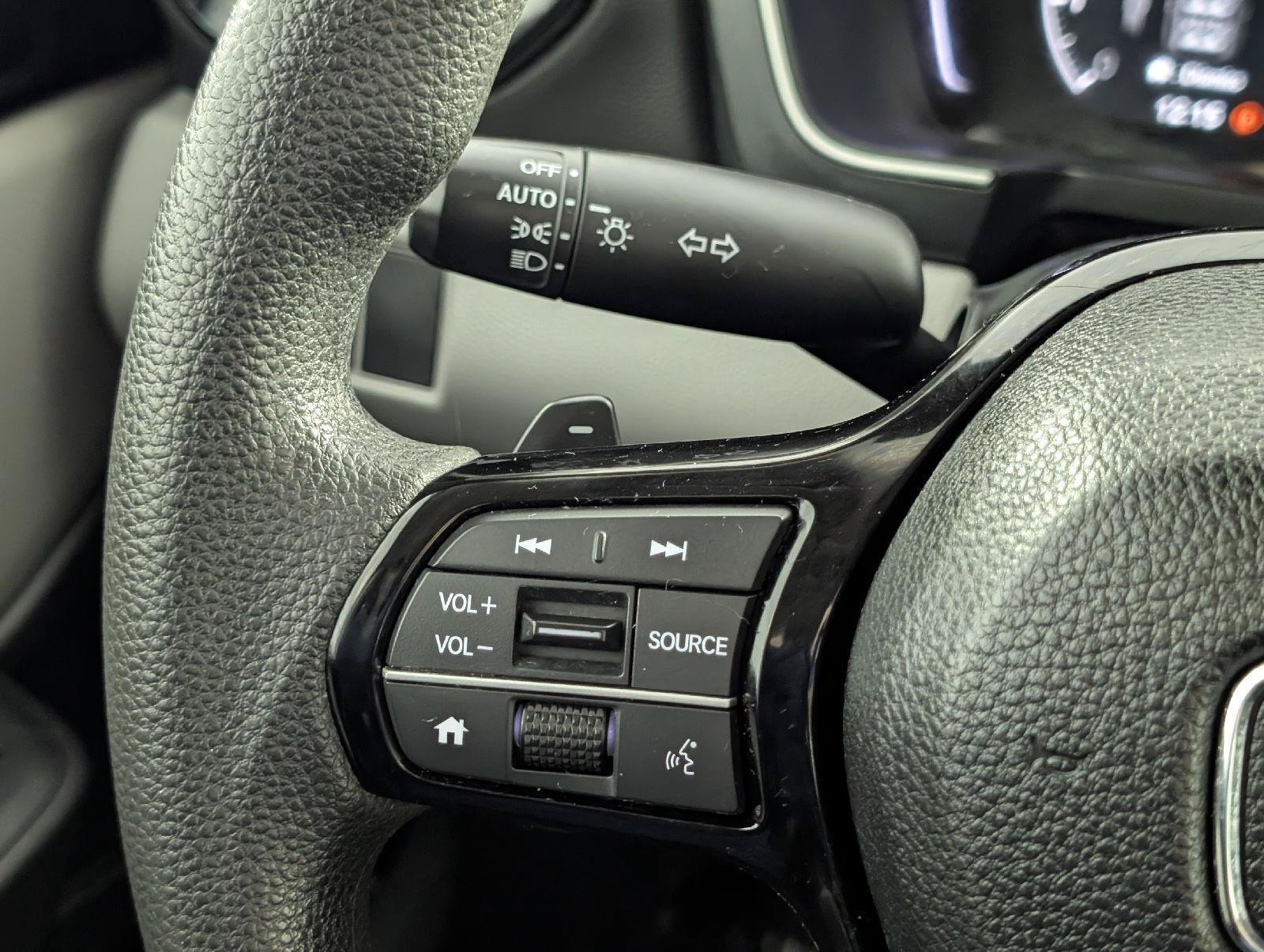 2023 Honda Pilot LX - Photo 43