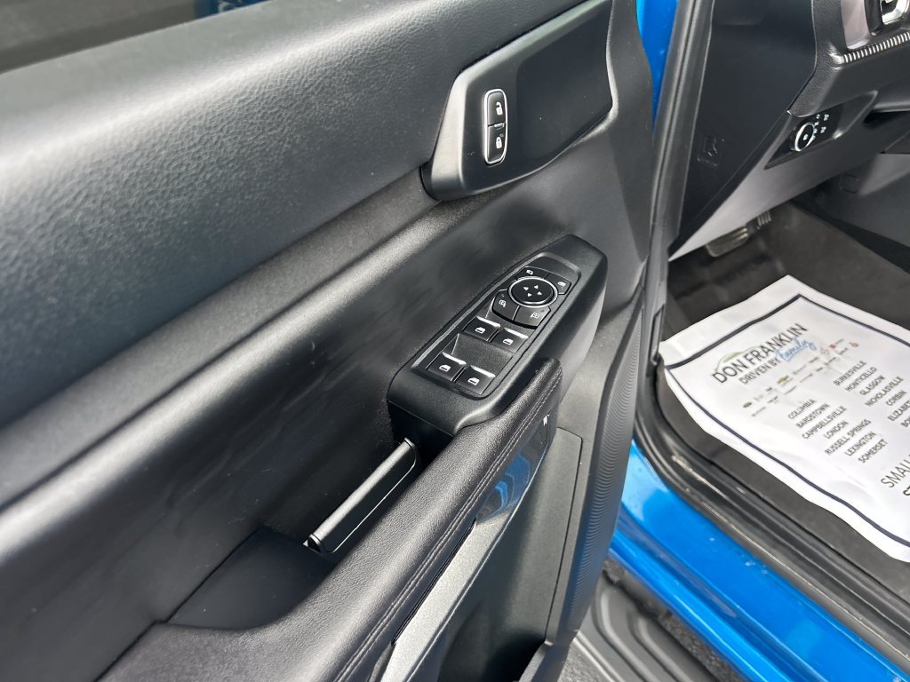 Used 2025 Blue Ford XLT image 11