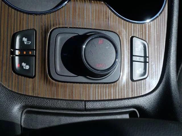 Used 2023 Ultra Blue Metallic GMC SLE image 19