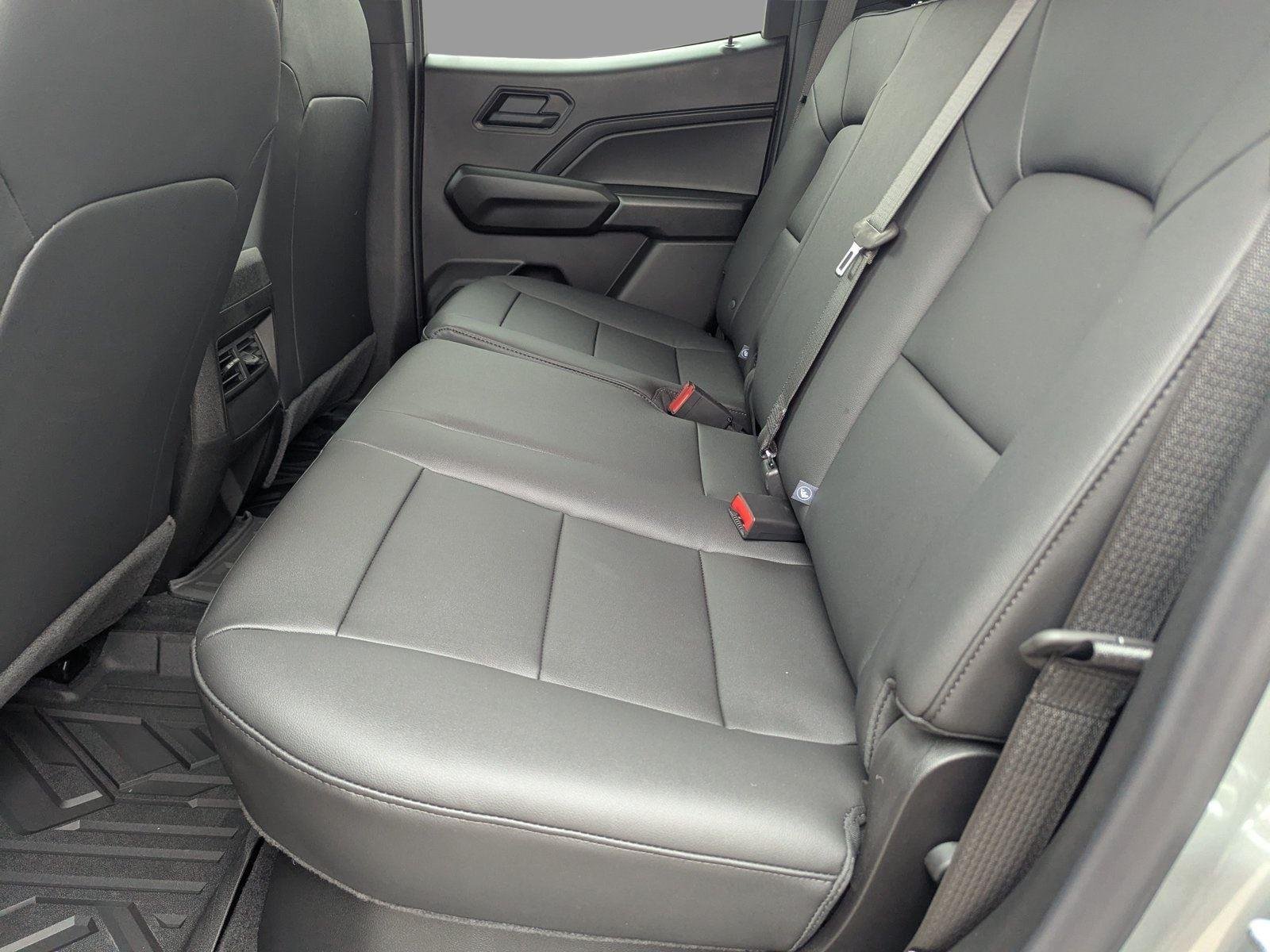 2026 Chevrolet Colorado Trail Boss - Photo 14
