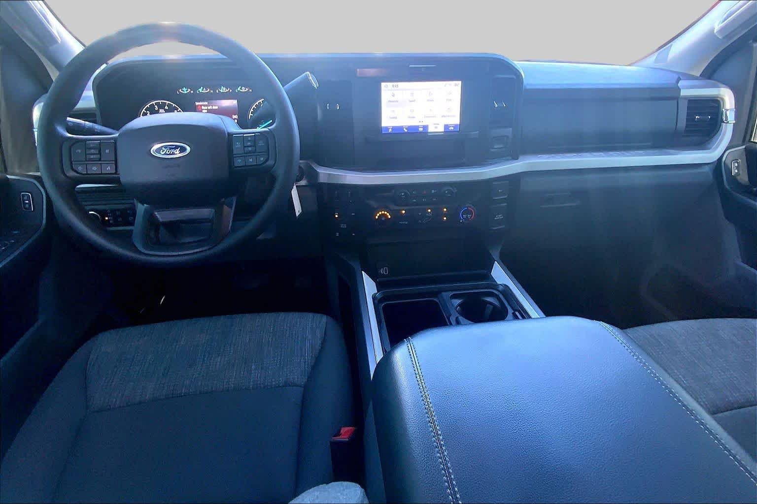 Used 2025 Avalanche Ford XLT image 16