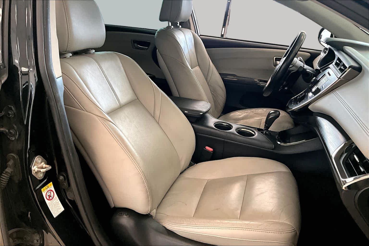 Used 2016 Midnight Black Metallic Toyota Touring image 8