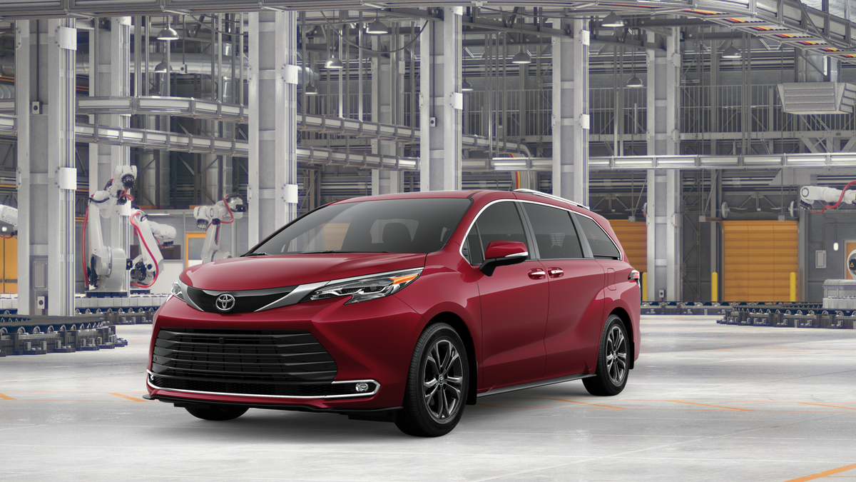 2026 Toyota Sienna Platinum 7-Passenger Hybrid AWD's photo