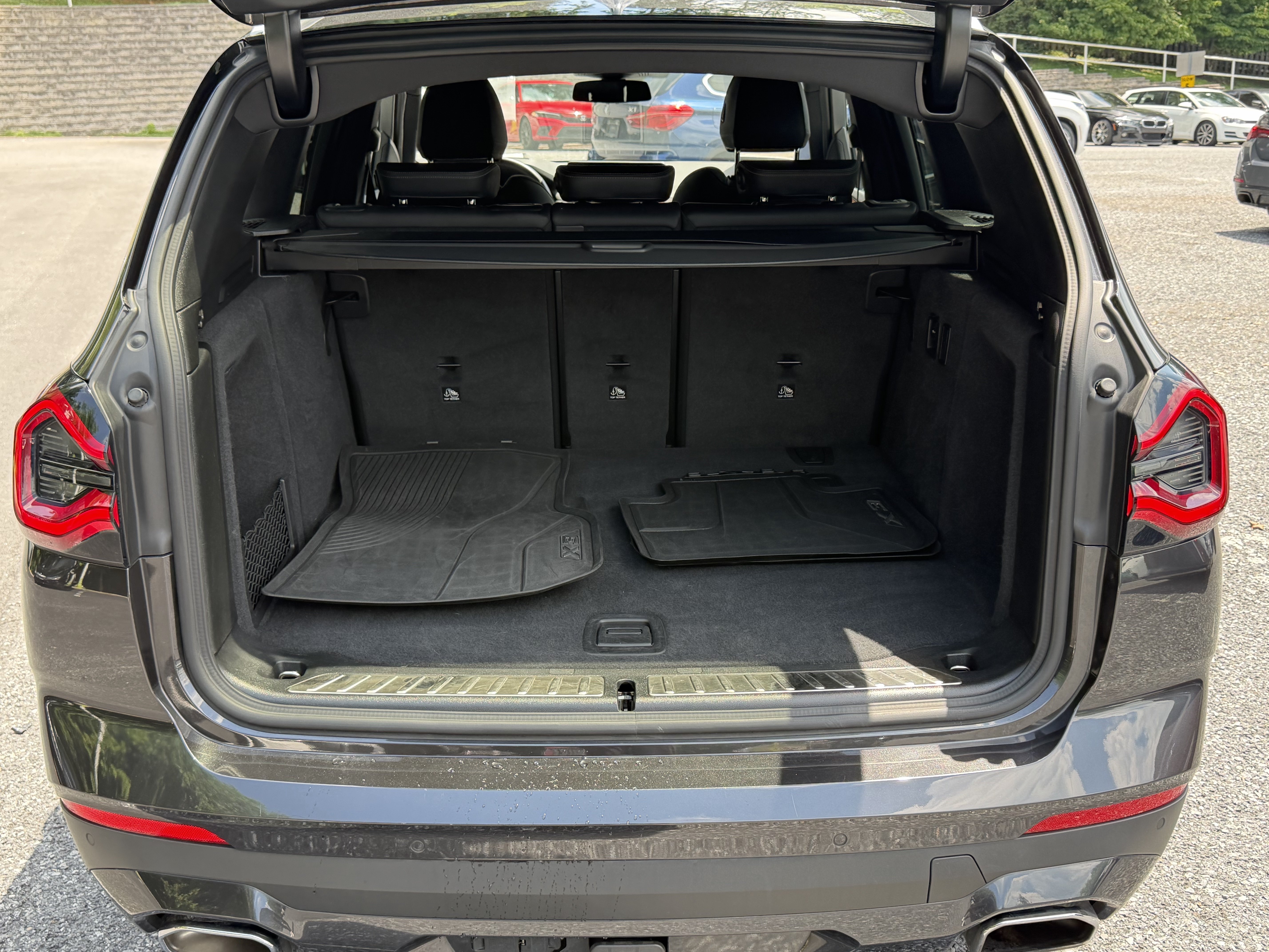 Used 2023 DARK GRAPHITE MET BMW xDrive30i image 7