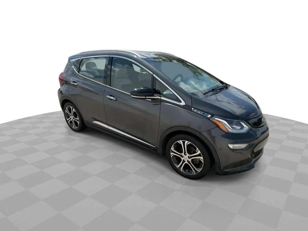 Used 2019 Chevrolet Bolt EV Premier with VIN 1G1FZ6S0XK4120389 for sale in West Allis, WI