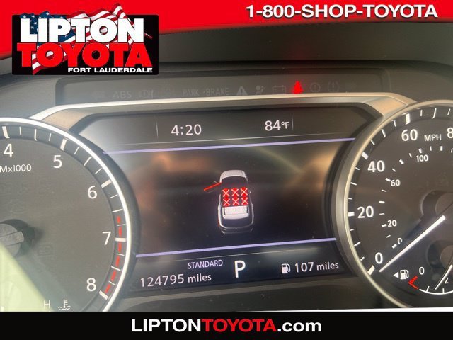 Used 2022 Super Black Nissan SL image 1
