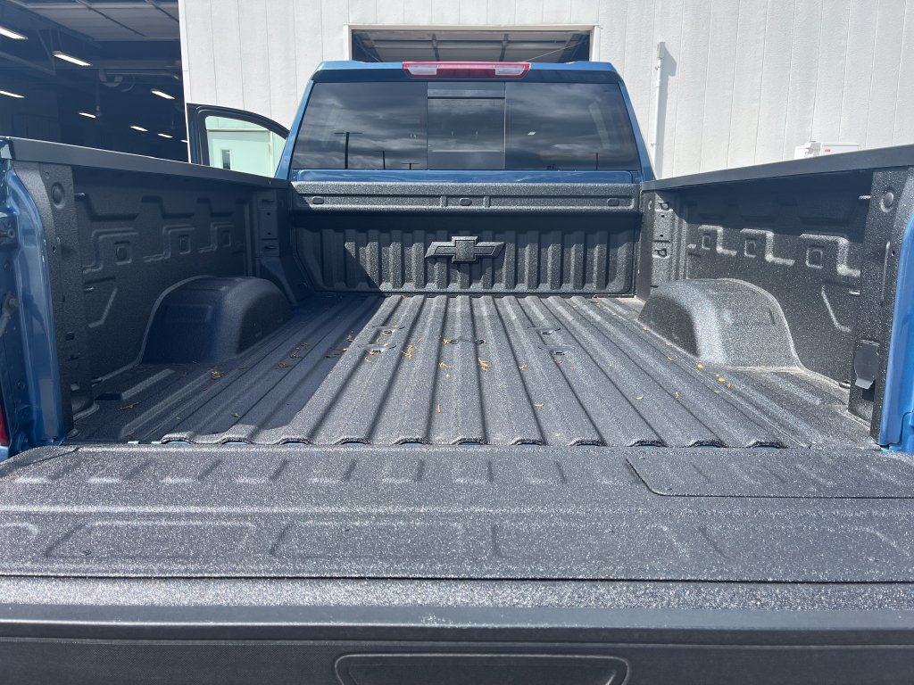 New 2026 Lakeshore Blue Metallic Chevrolet LT image 22