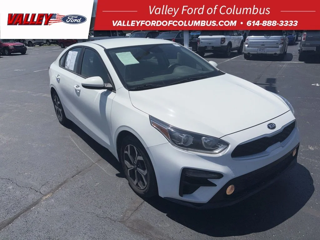 2020 Kia Forte LXS AT's photo