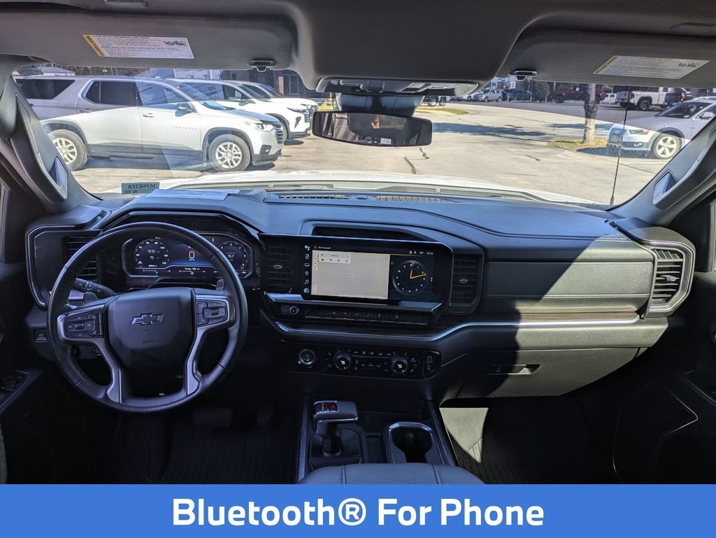 Used 2024 Summit White Chevrolet RST image 27