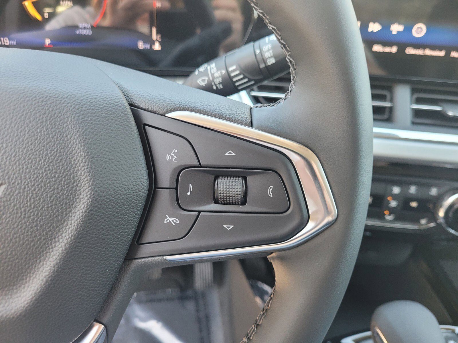 2026 Chevrolet Trax LT - Photo 33