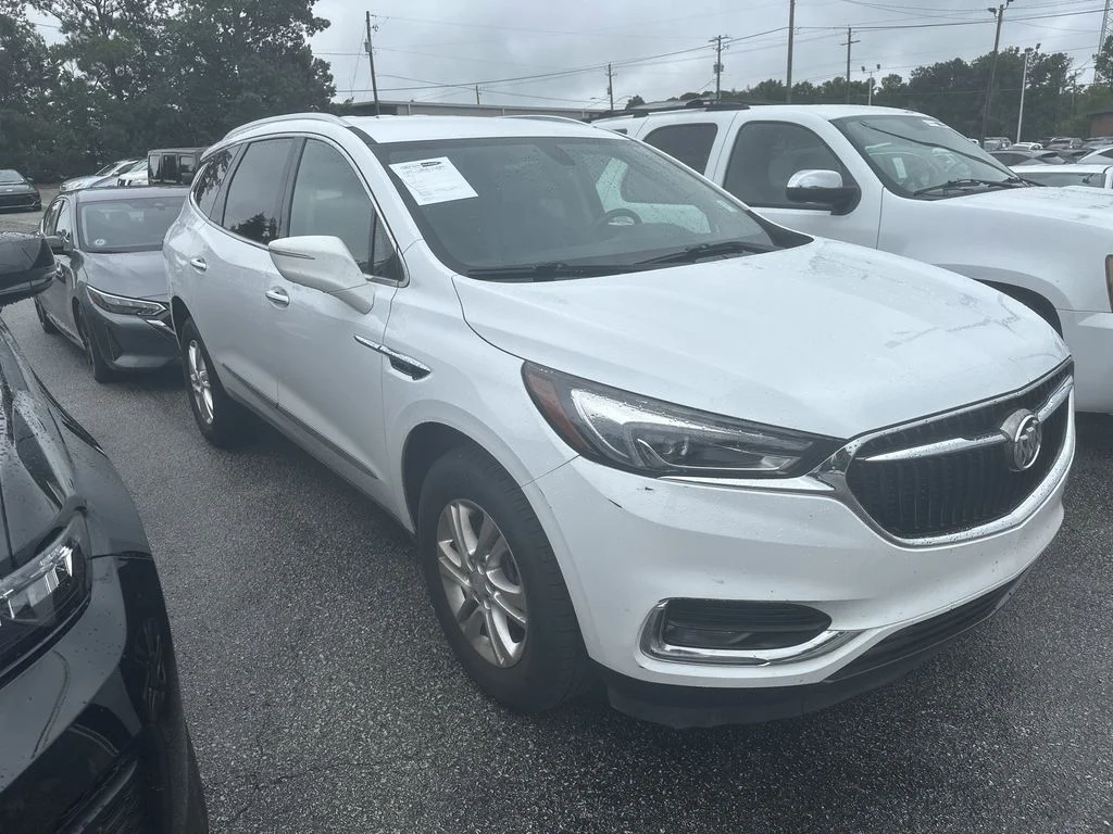 2019 Buick Enclave Essence's photo