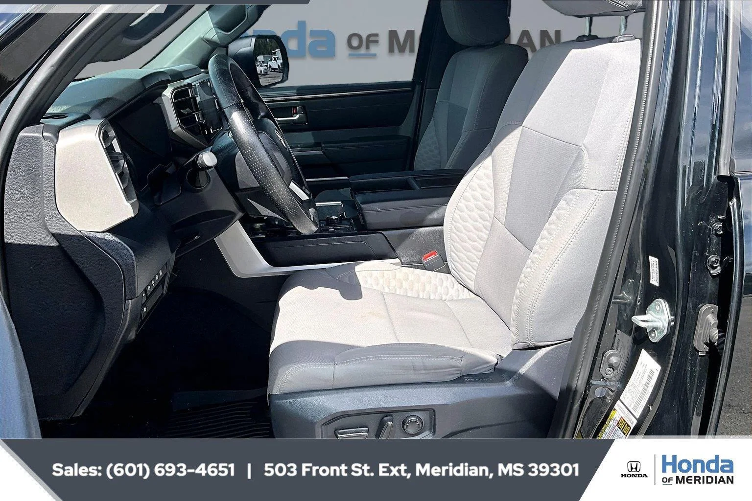 Used 2025 Midnight Black Metallic Toyota SR5 image 18