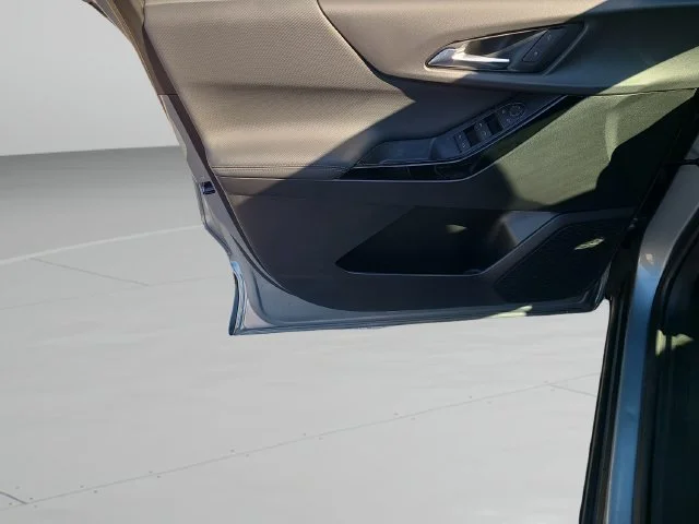 Used 2025 Sterling Gray Metallic Chevrolet LT image 20