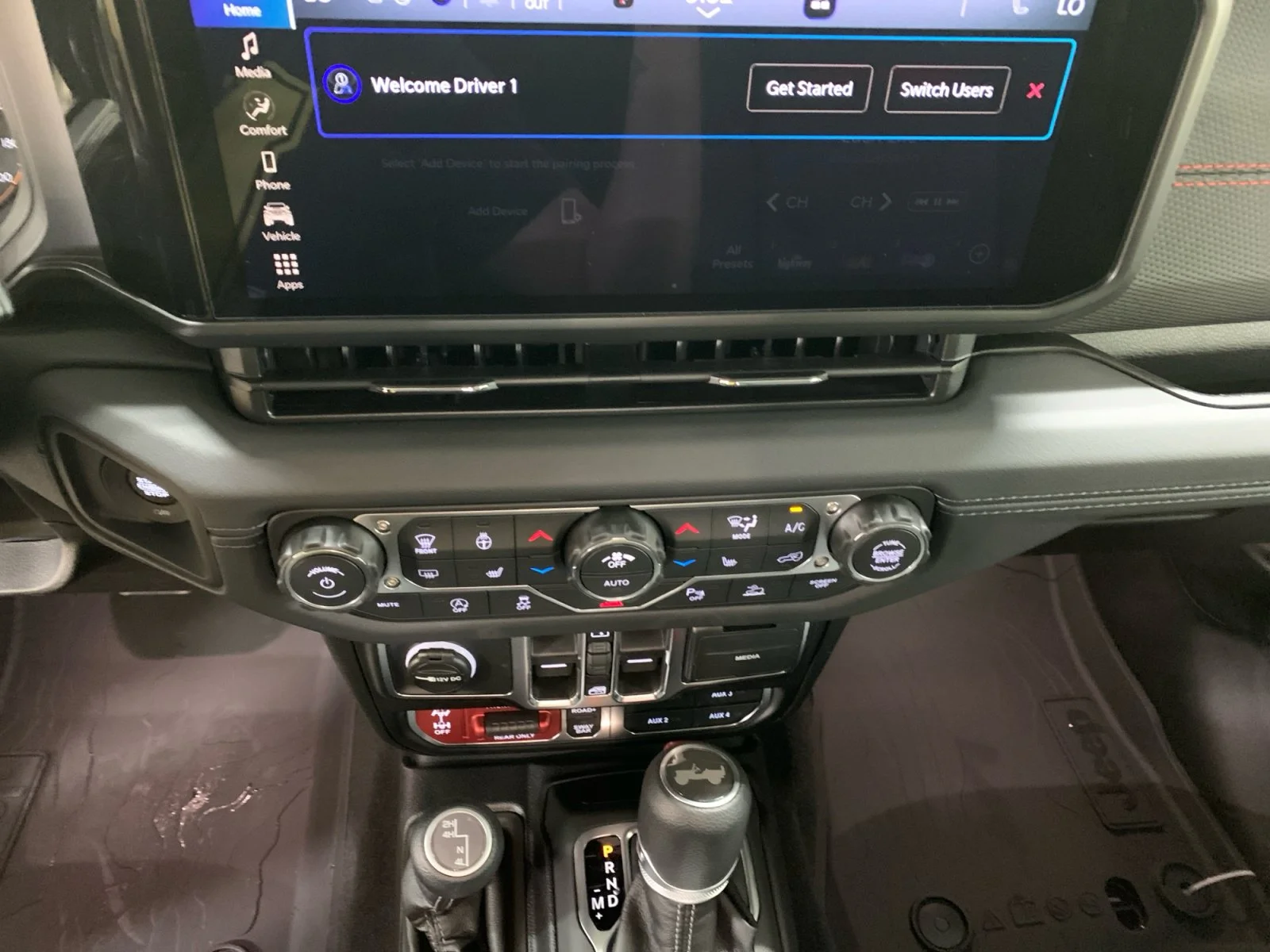 New 2026 Bright White Jeep Rubicon image 15