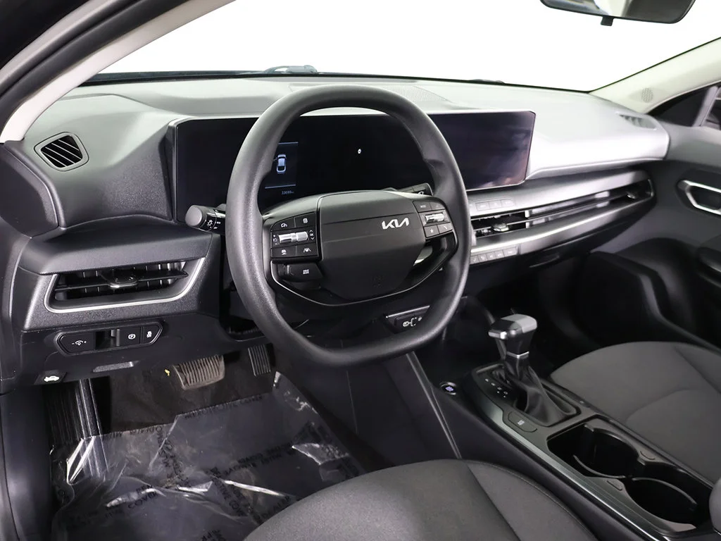 Used 2025 Black Kia LXS image 24