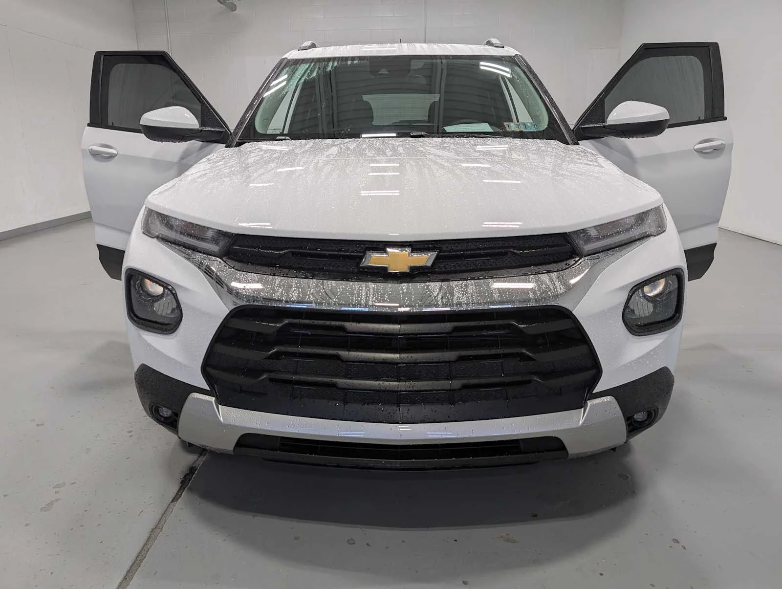 Used 2022 Summit White Chevrolet LT image 15