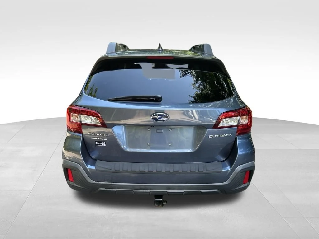 Used 2018 Blue Subaru 2.5i Premium image 4