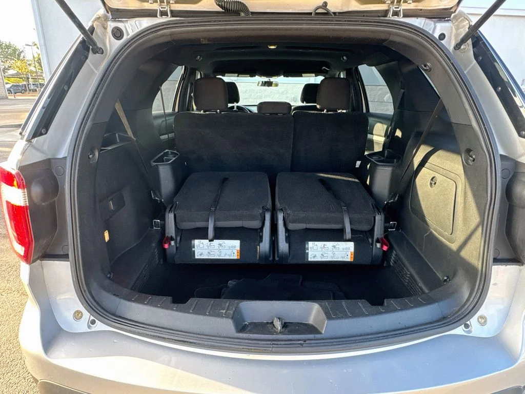 Used 2017 Silver Ford XLT image 29