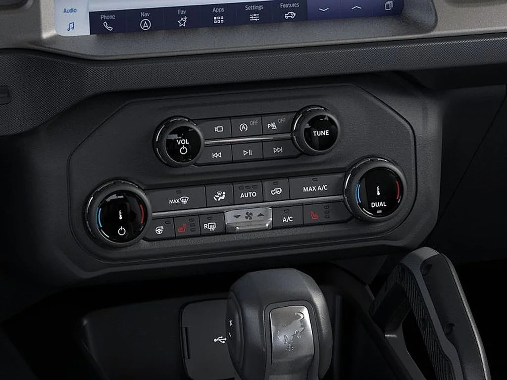 New 2026 Avalanche Gray Ford Badlands® image 16