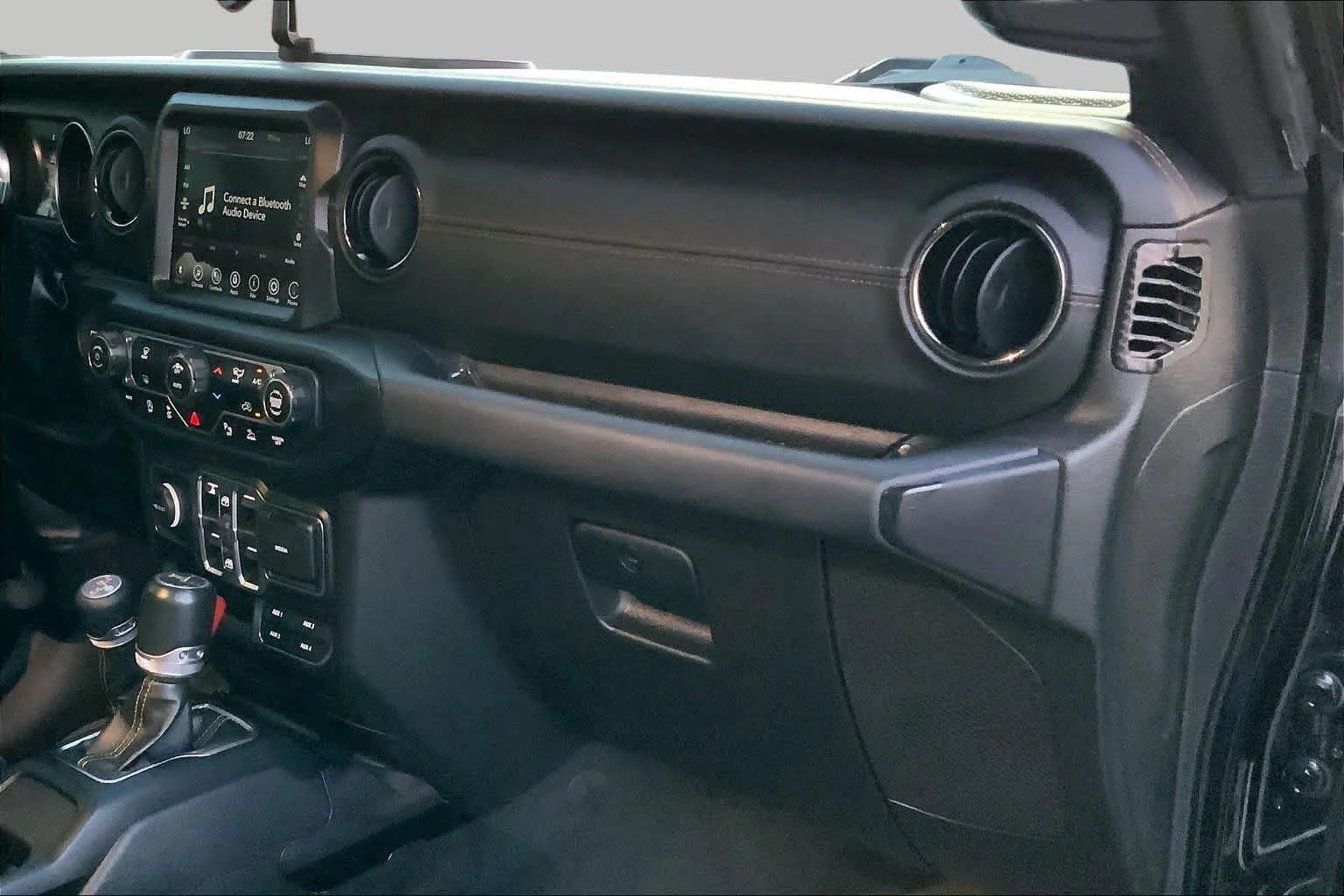 Used 2023 Black Clearcoat Jeep High Altitude image 29