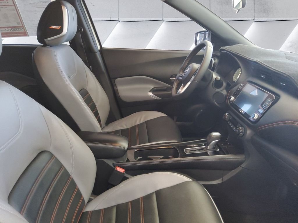 Used 2023 White Nissan SR image 13