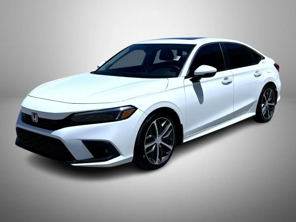 Used 2023 White Honda Touring image 1