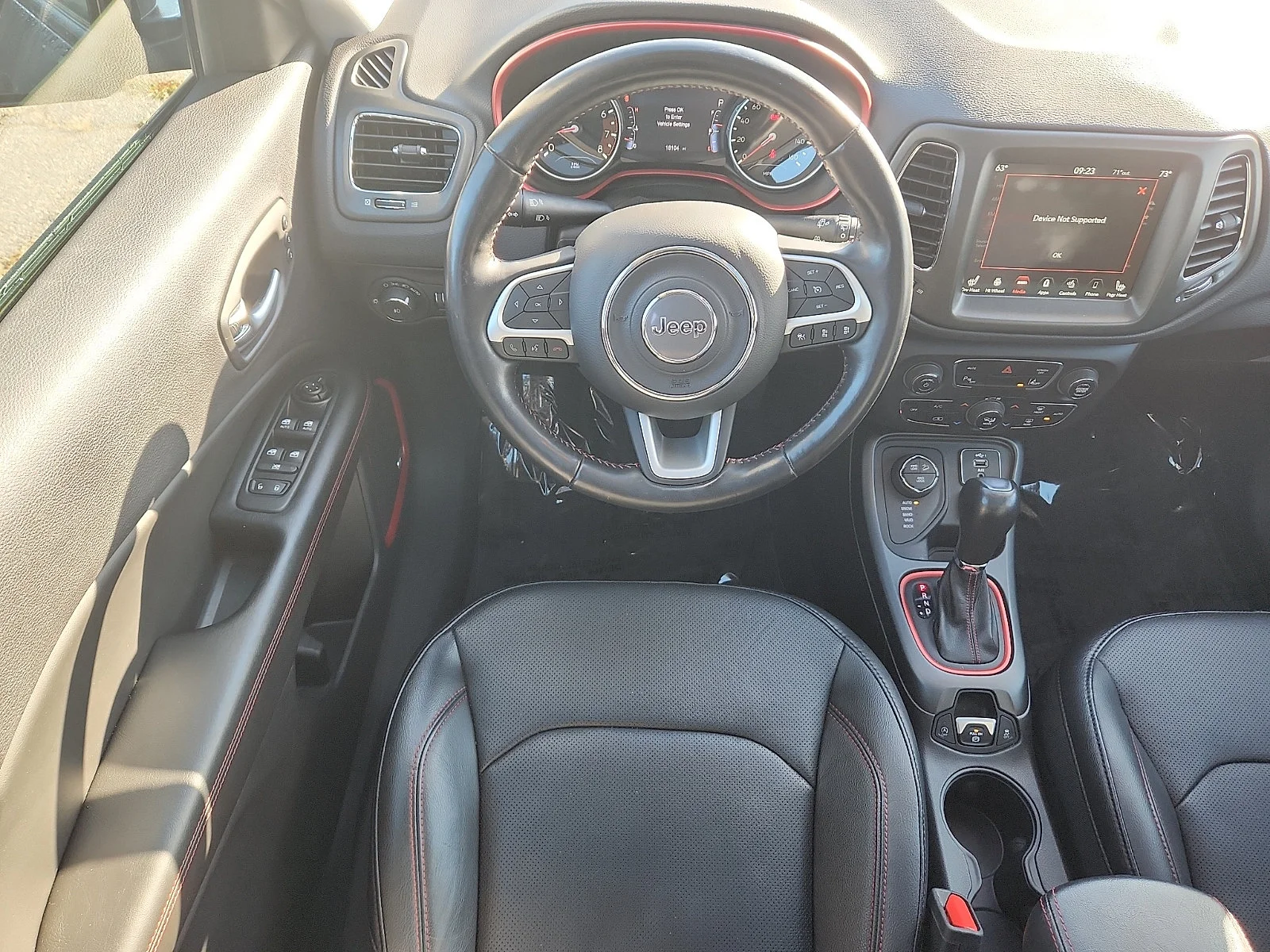 Used 2021 Diamond Black Jeep Trailhawk image 11