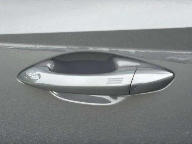 Used 2025 Gray Hyundai Limited image 46