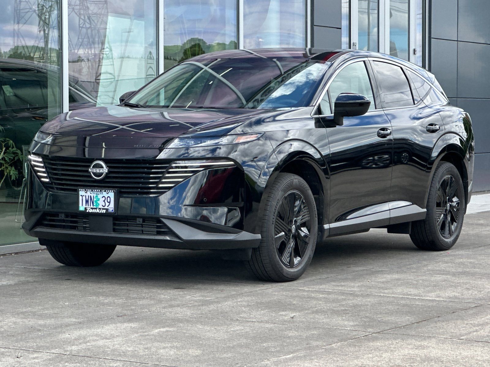 Used 2025 Super Black Nissan SV image 7