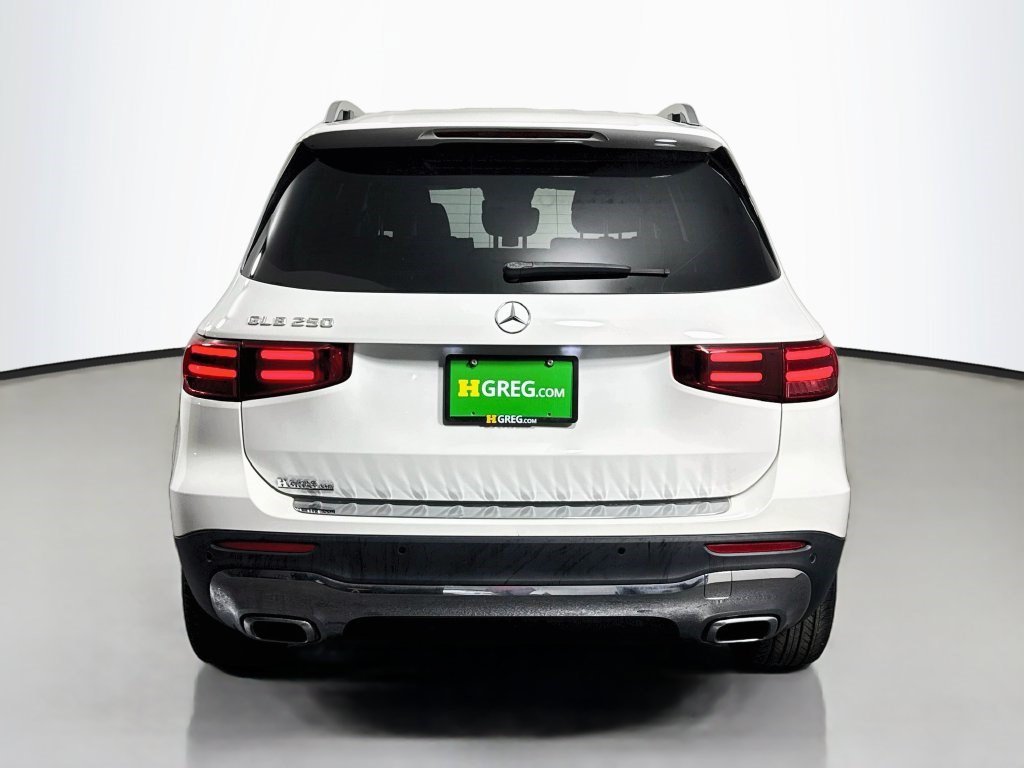 Used 2024 Polar White Mercedes-Benz GLB 250 image 6