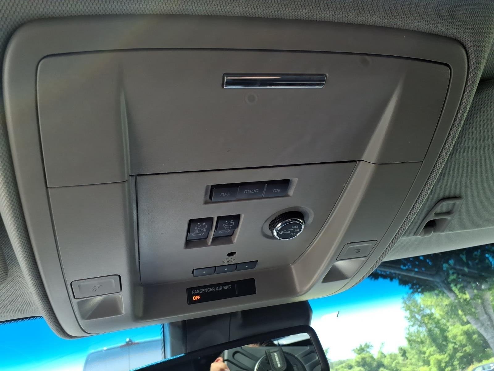 Used 2016 Silver Ice Metallic Chevrolet LT image 34