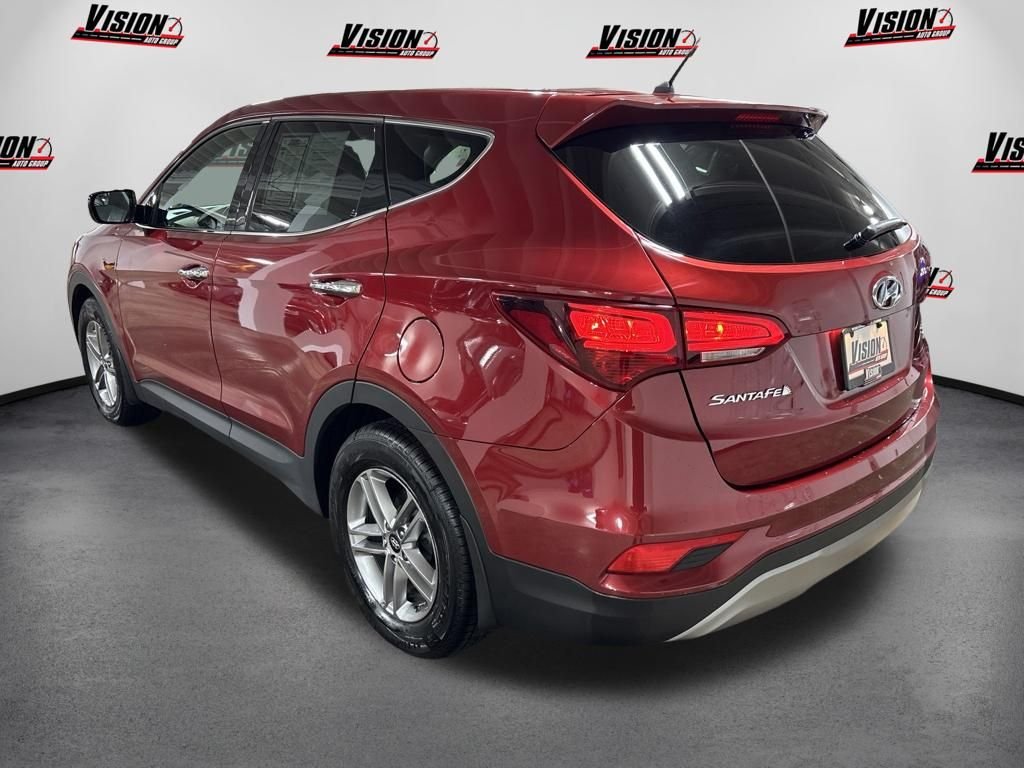 Used 2018 Red Hyundai 2.4 Base image 7