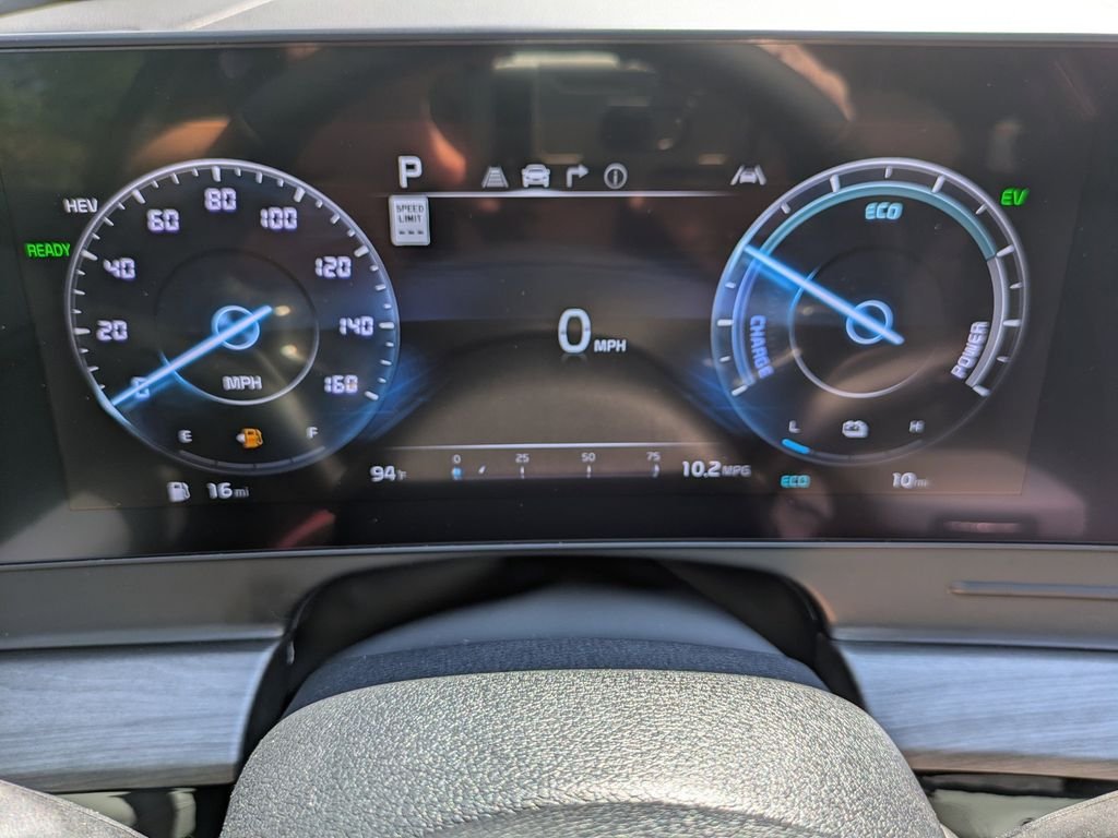 New 2025 Jungle Green Kia X-Line Prestige image 39