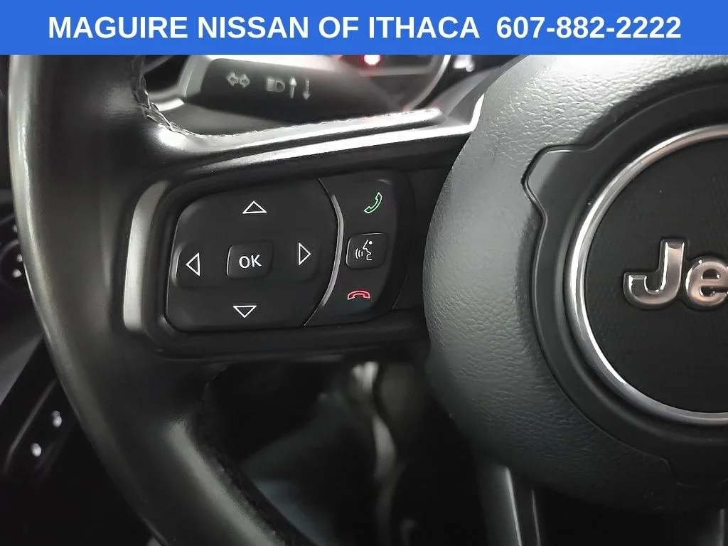 Used 2019 Gray Jeep Sport S image 18