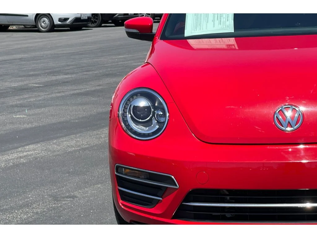 Used 2017 Tornado Red Volkswagen 1.8T SE image 40