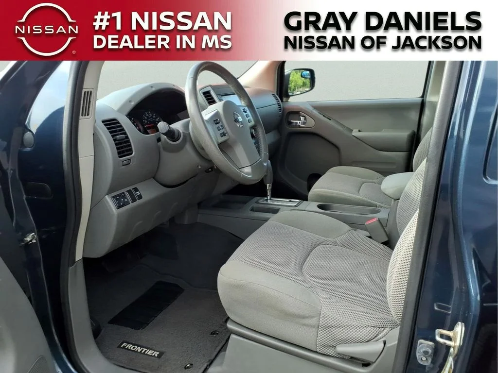 Used 2019 Blue Nissan SV image 24